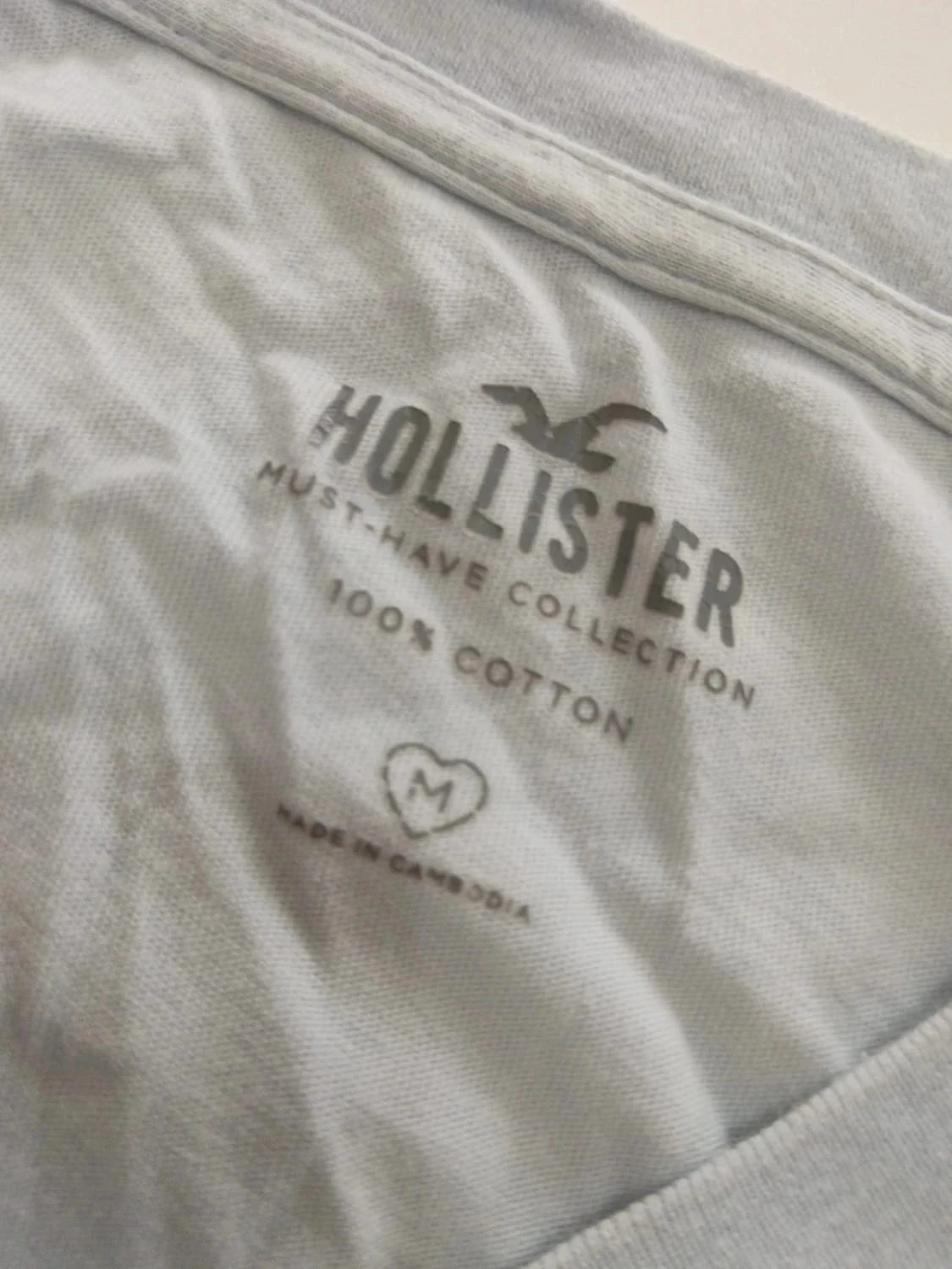 C85 T-shirt Hollister maat M – photo 3